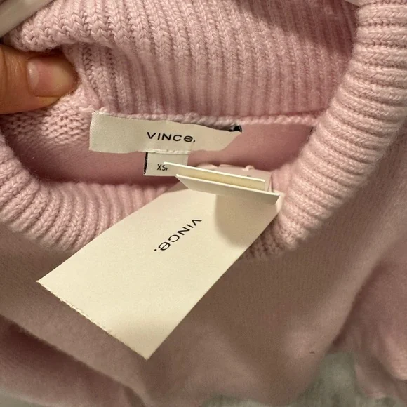 Vince Pink 100% Cashmere Turtleneck Sweater
